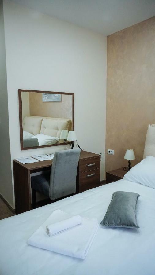 Hotel Usce Šabac Esterno foto