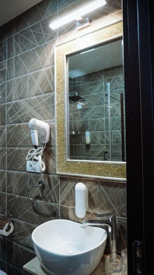 Hotel Usce Šabac Esterno foto