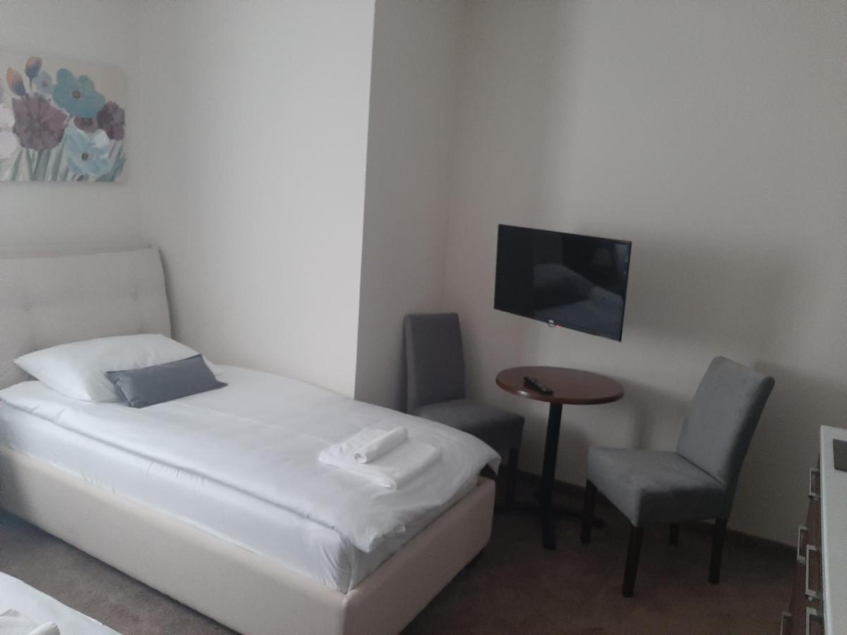 Hotel Usce Šabac Esterno foto
